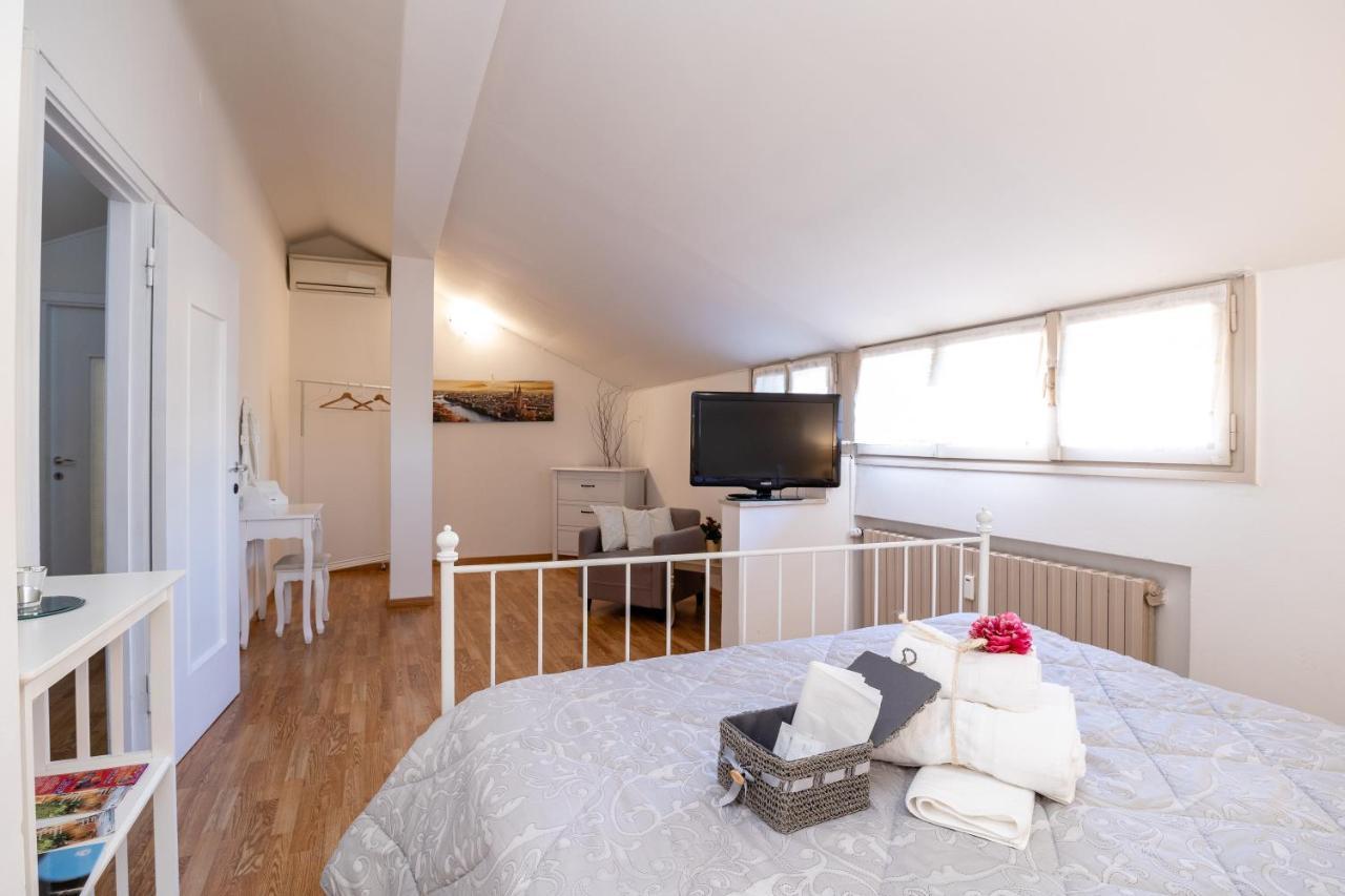 Attico Quarto Di Luna Верона Экстерьер фото